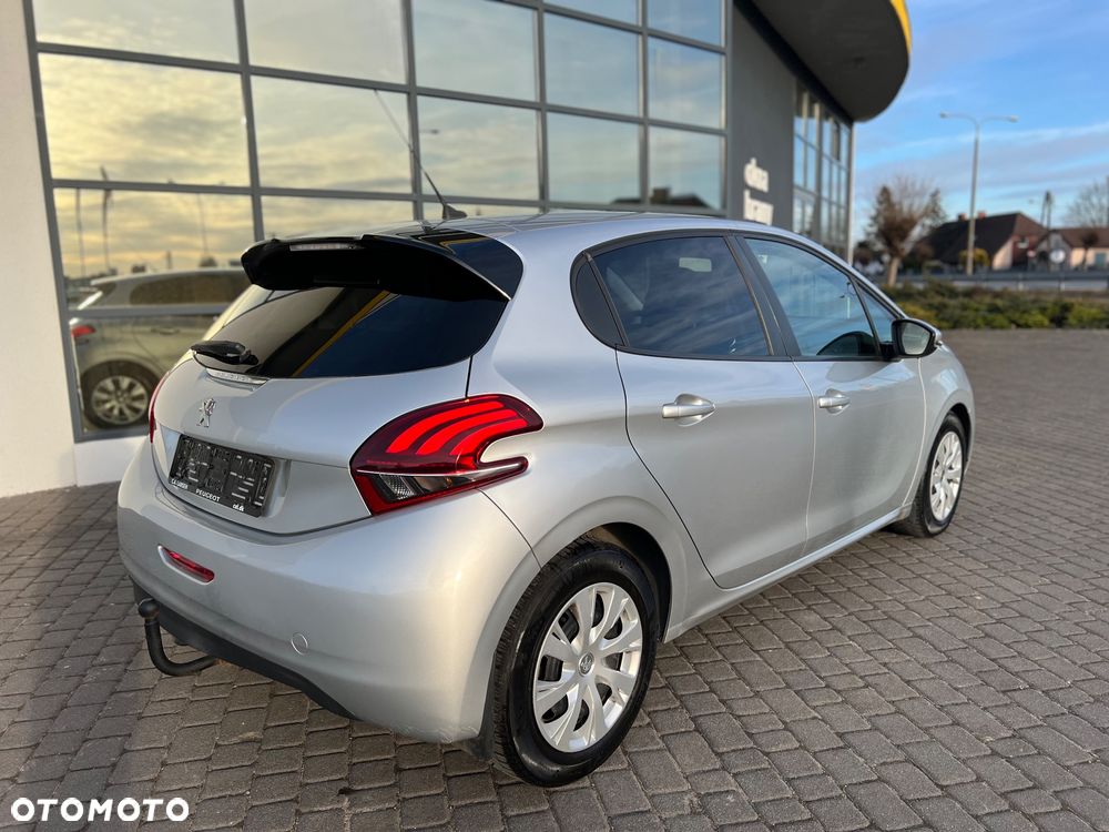 Peugeot 208 1.6 BlueHDi Allure S&S - 3