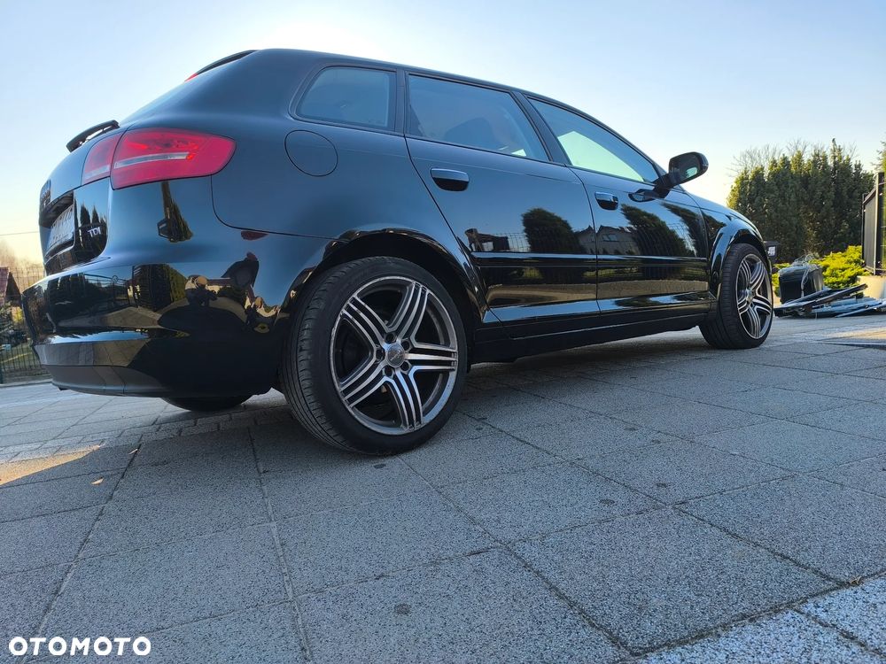 Audi A3 Sportback 1.6 TDI Attraction - 4