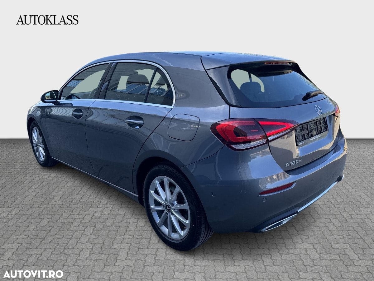 Mercedes-Benz A 180 d 8G-DCT - 6