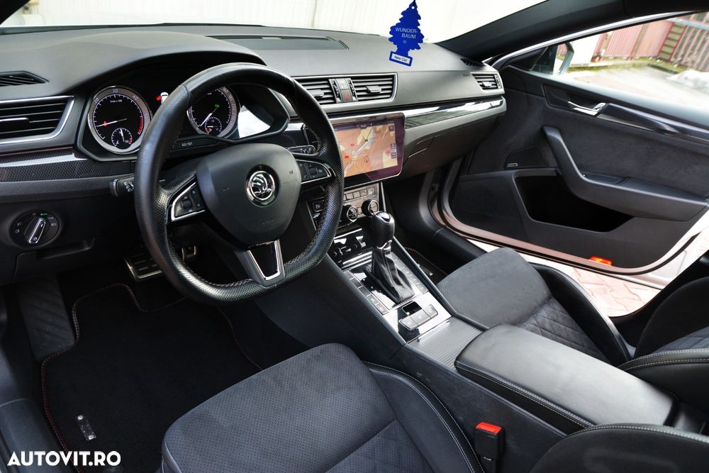 Skoda Superb 2.0 TDI DSG Sportline - 14