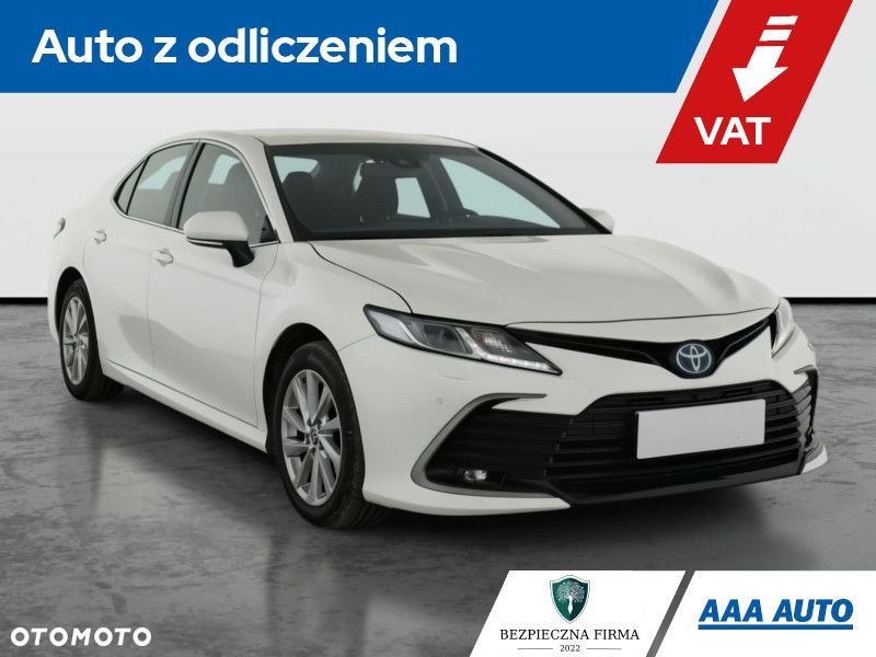 Toyota Camry - 2