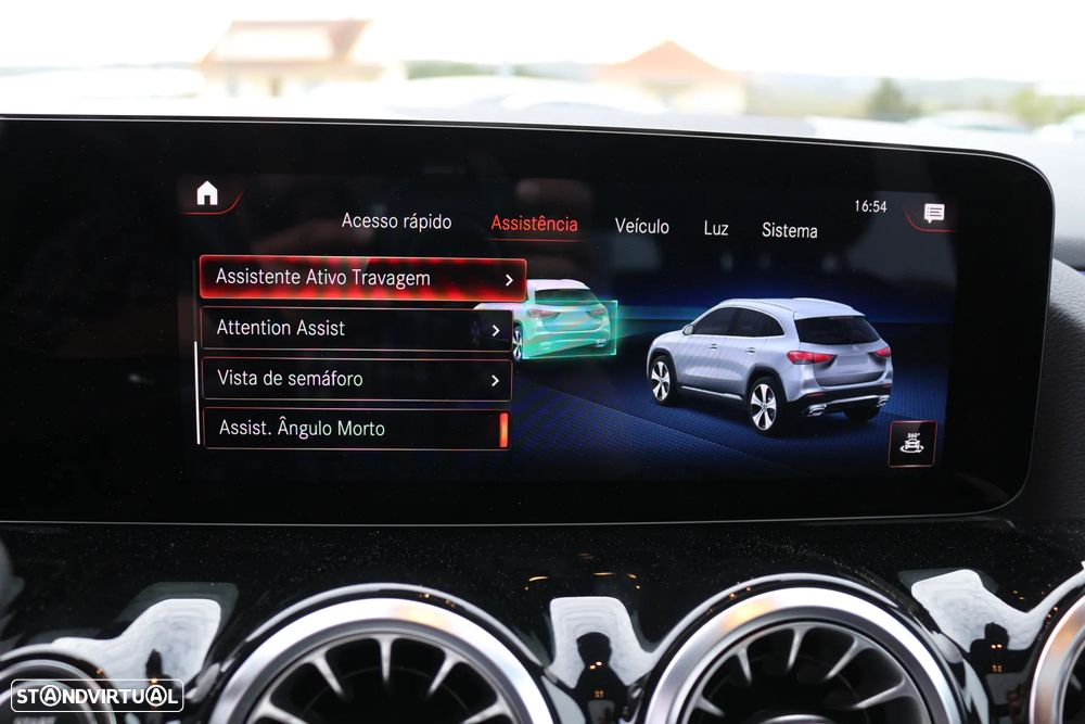 Mercedes-Benz GLA 250 e AMG Line - 30