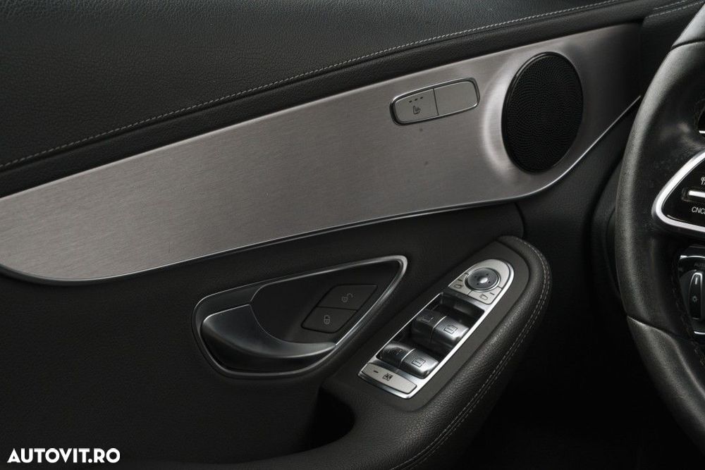 Mercedes-Benz C - 24