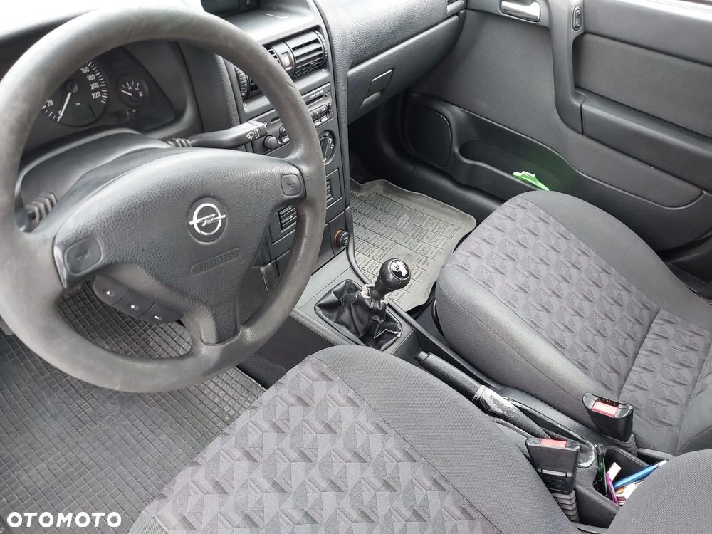 Opel Astra 1.6 GL / Start - 15
