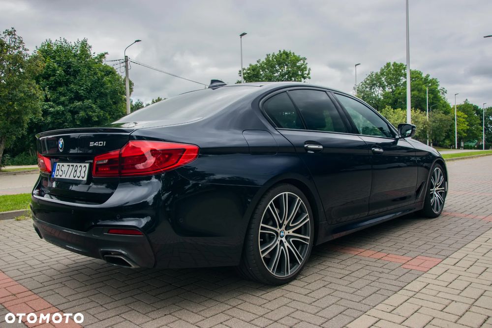 BMW Seria 5 540i Sport Line sport - 10