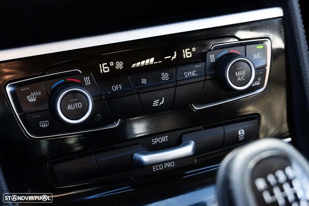 BMW 216 Active Tourer - 26