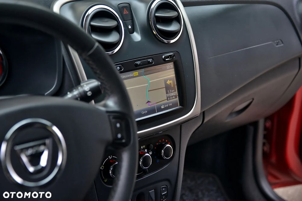 Dacia Sandero 0.9 TCe Laureate - 24