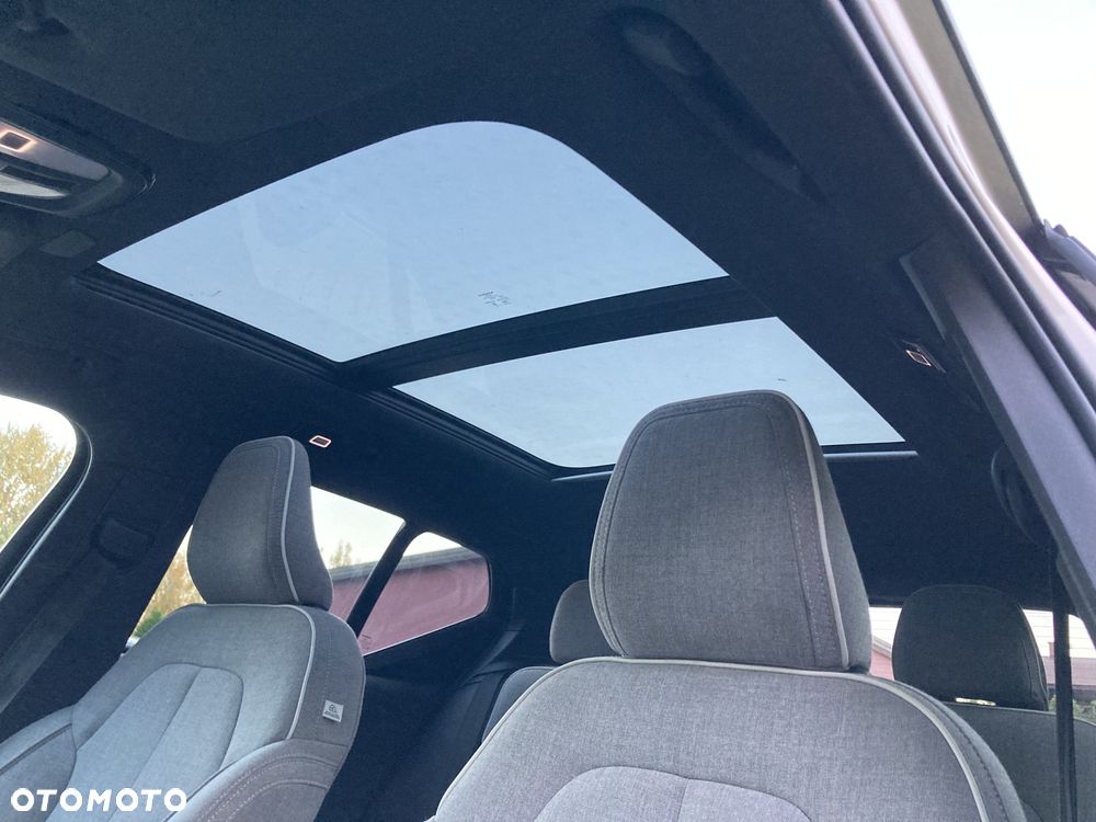 Volvo XC 40 - 24