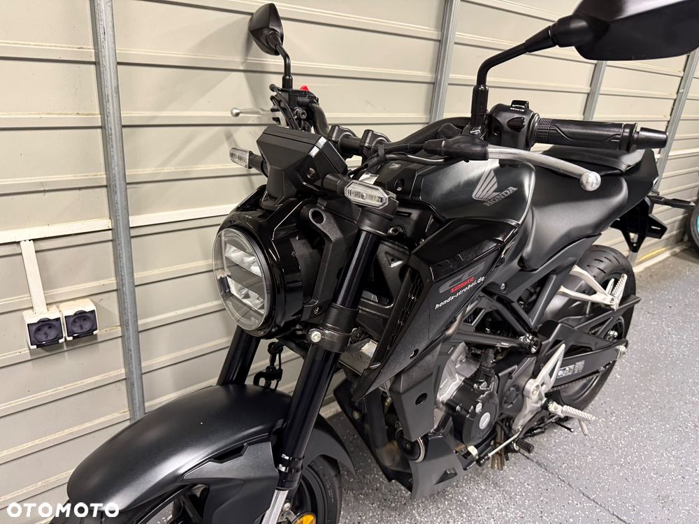 Honda CB - 15