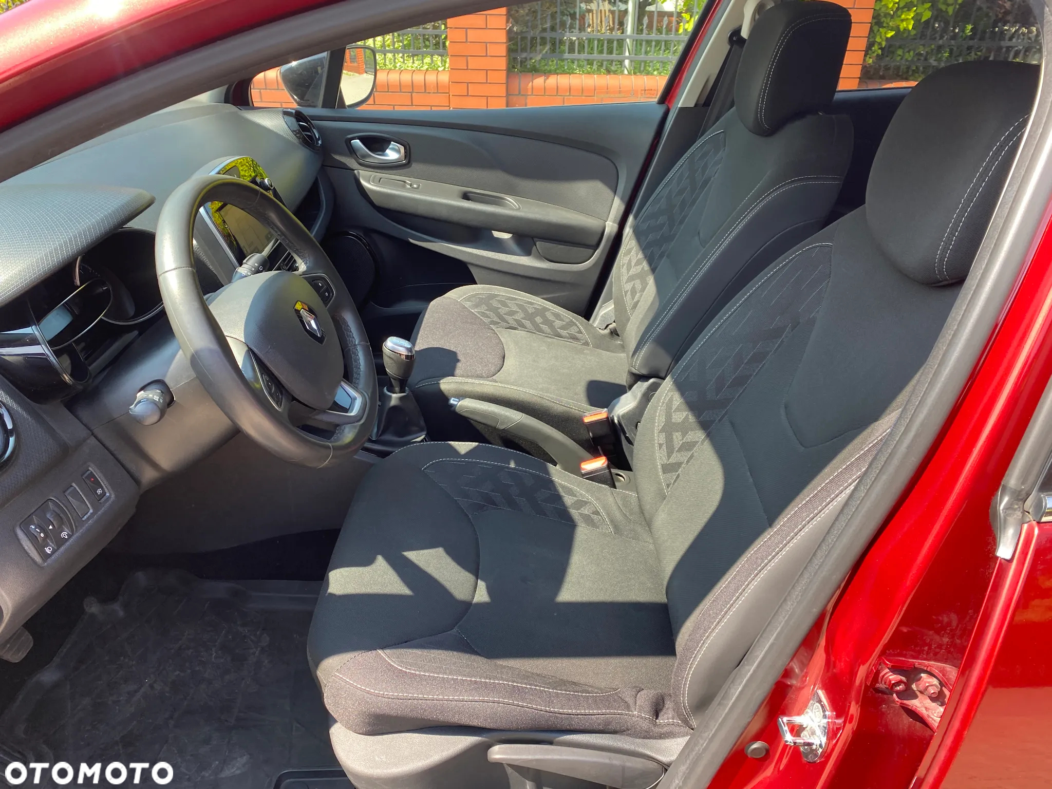 Renault Clio 0.9 TCe Limited - 19