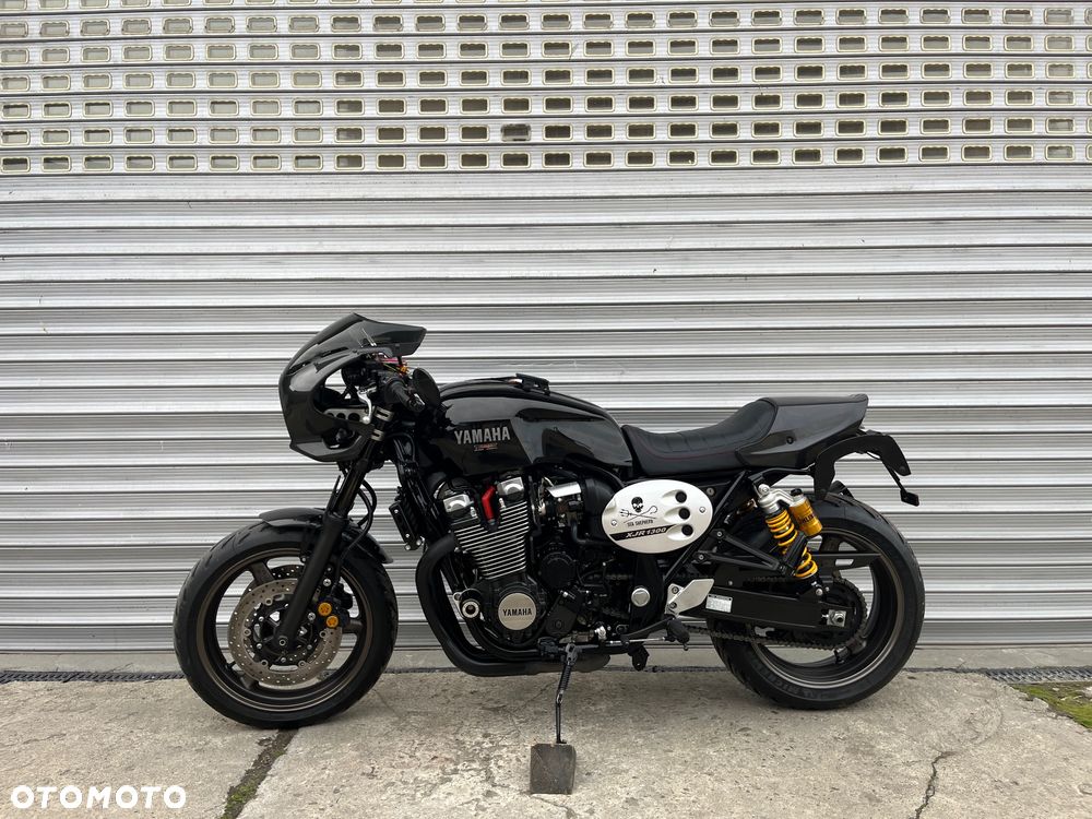 Yamaha XJR - 28