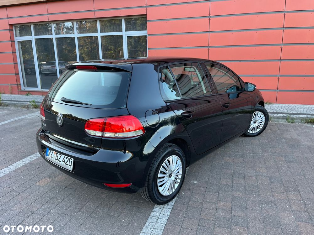 Volkswagen Golf - 17
