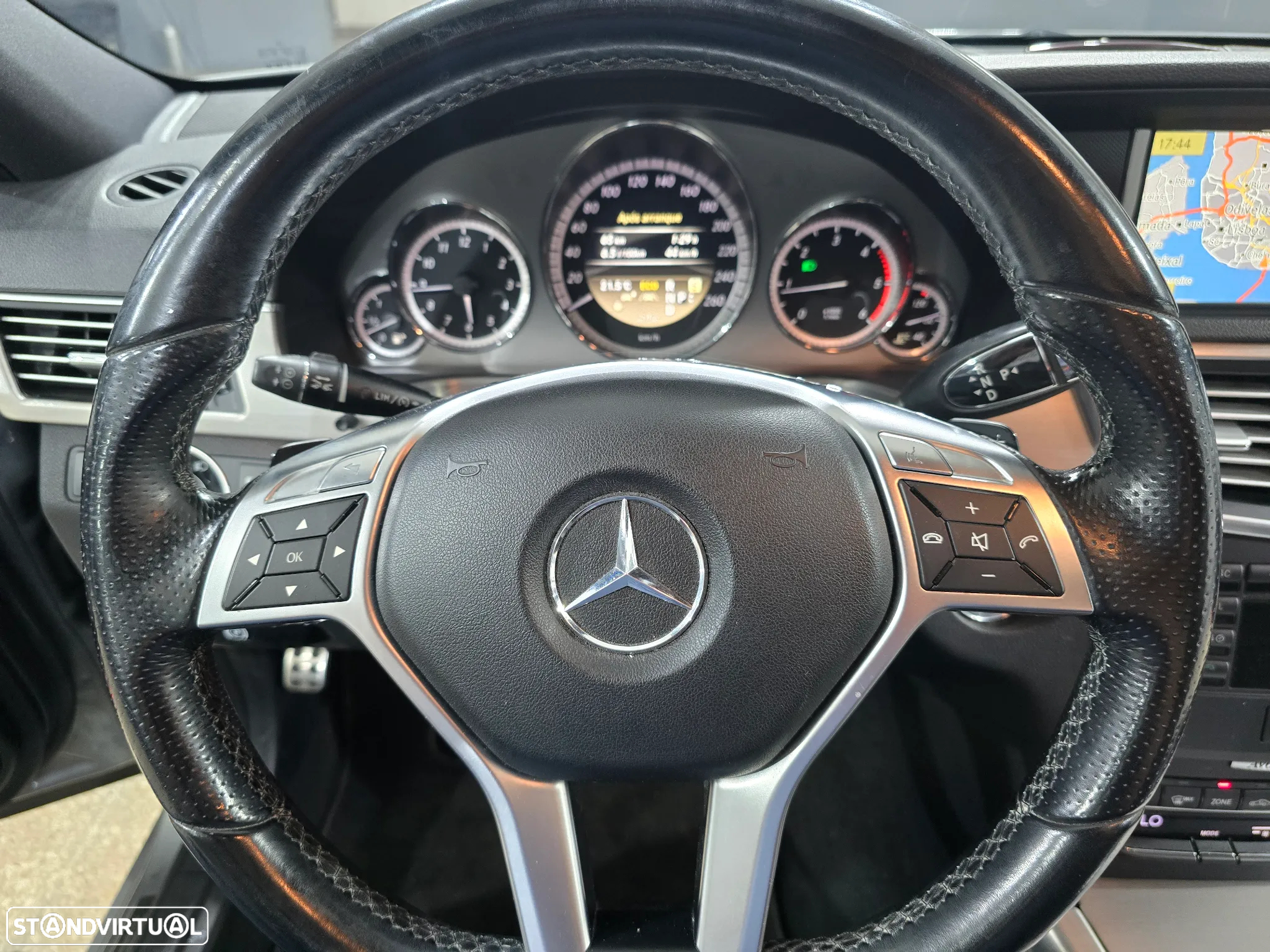Mercedes-Benz E 250 CDi Avantgarde BlueEfficiency Auto. - 20
