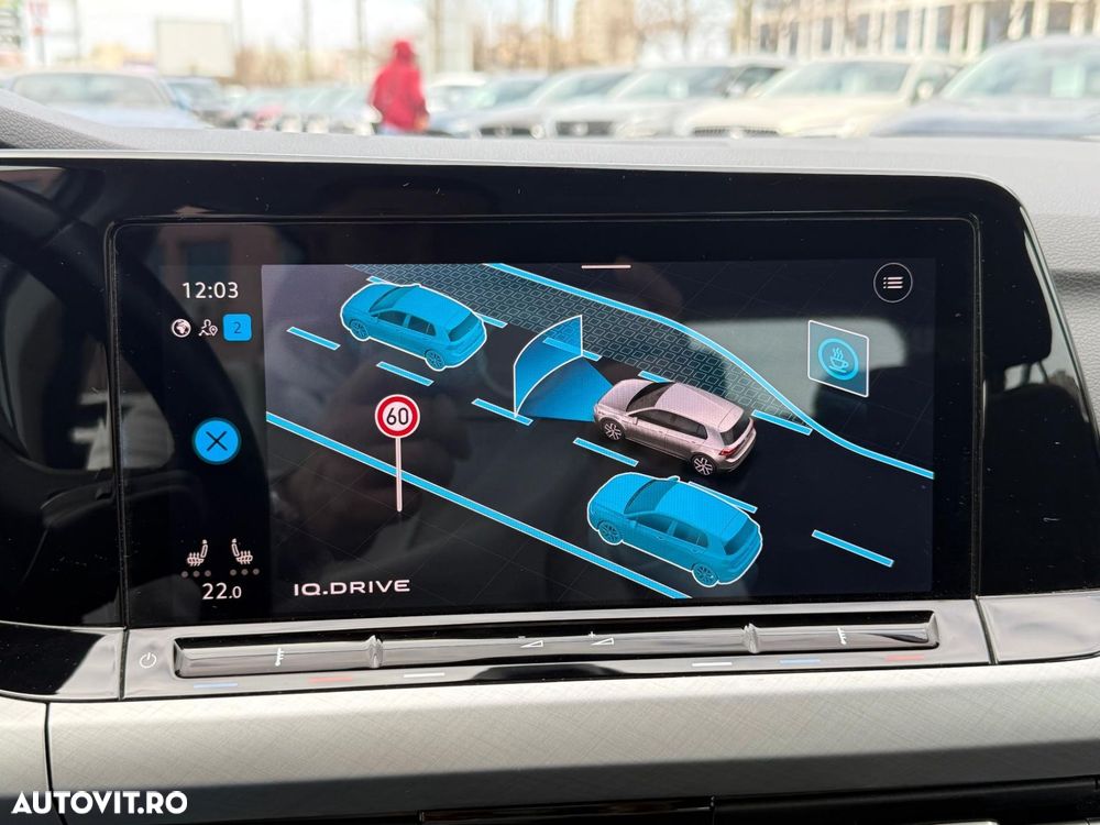 Volkswagen Golf 1.5 eTSI ACT DSG MHEV Style - 11
