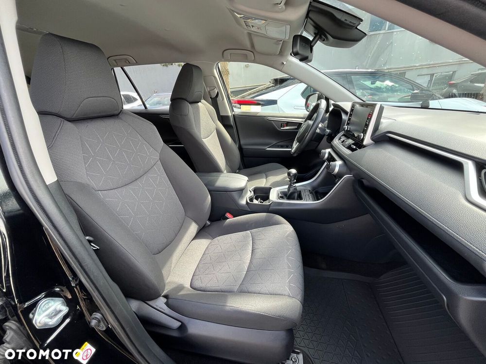 Toyota RAV4 2.0 Comfort 4x2 - 32