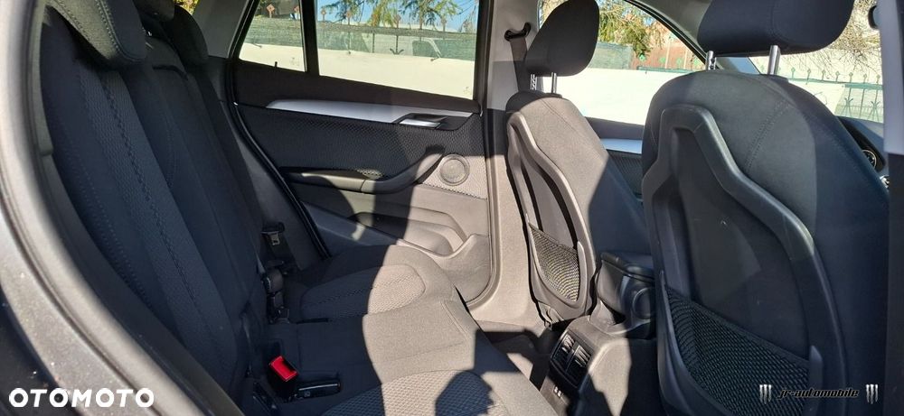 BMW X1 sDrive18d Advantage - 9