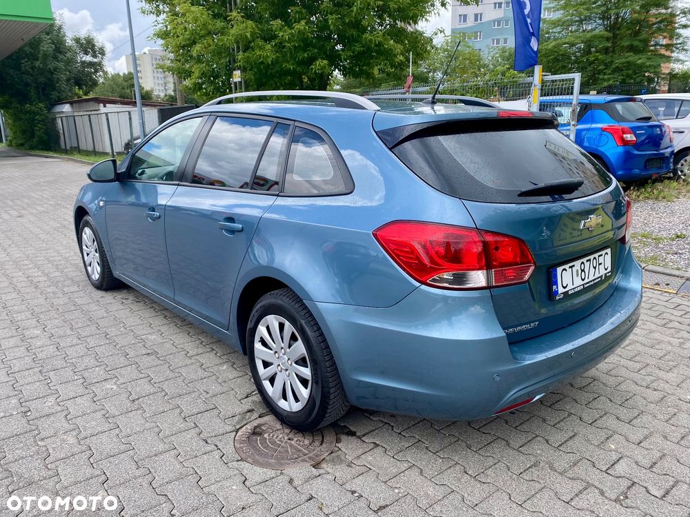Chevrolet Cruze 1.6 - 6