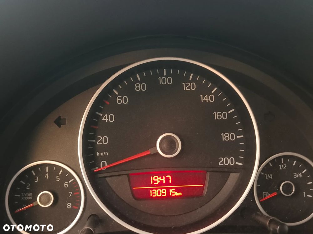 Volkswagen up! 1.0 black - 6