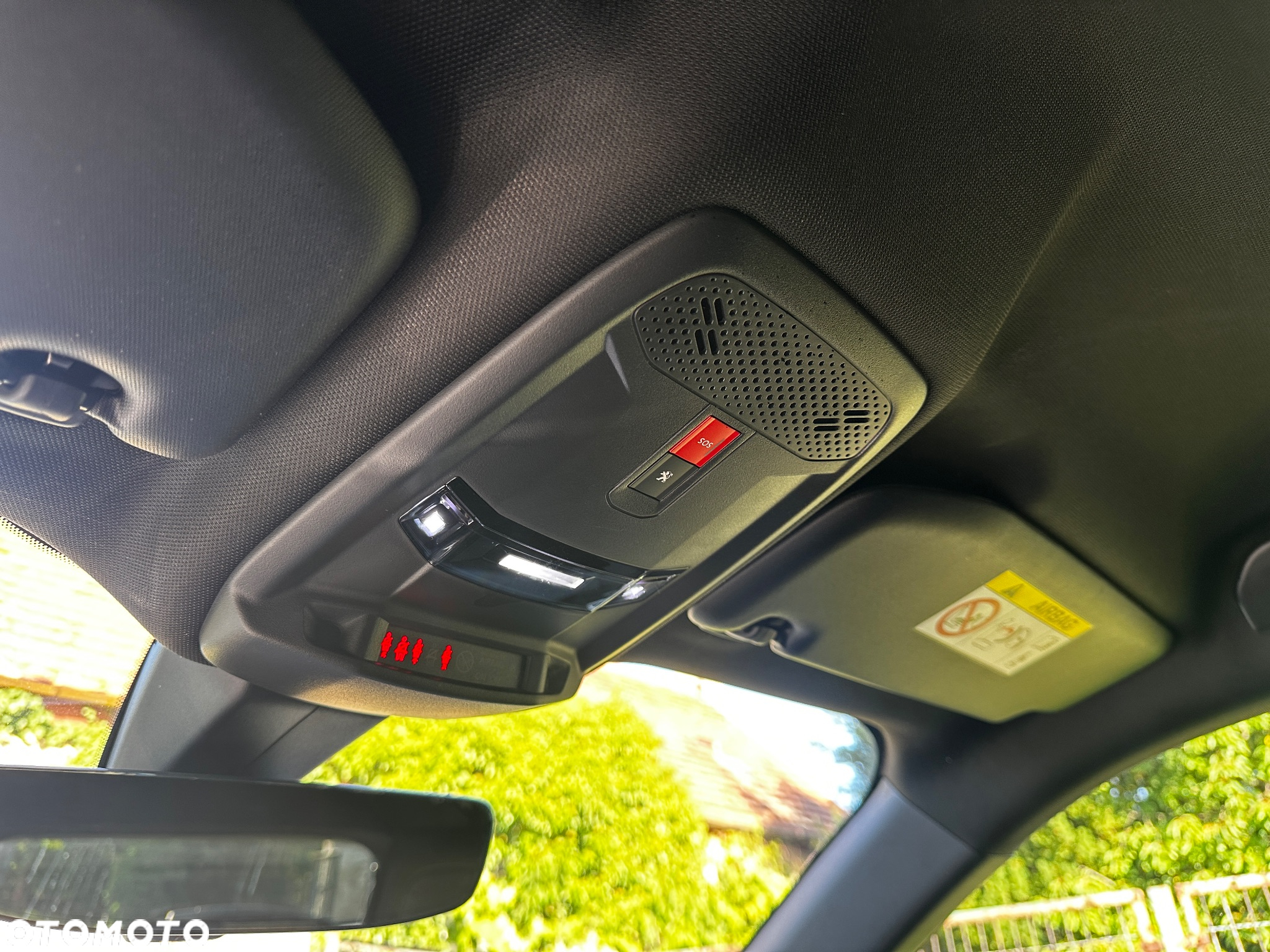 Peugeot 2008 1.2 PureTech GT Line S&S EAT8 - 28