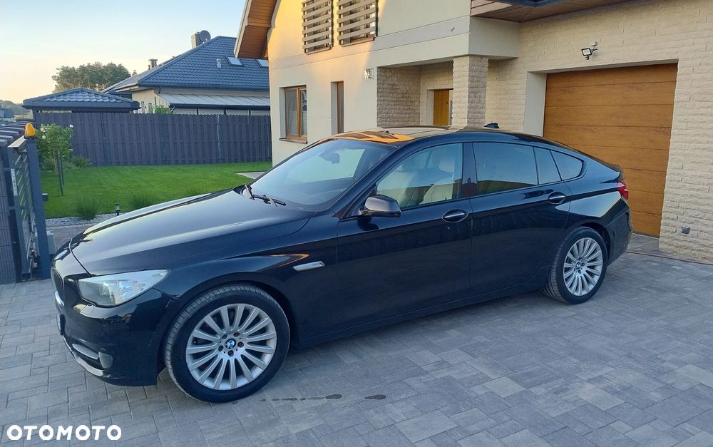 BMW Seria 5 530d xDrive - 4