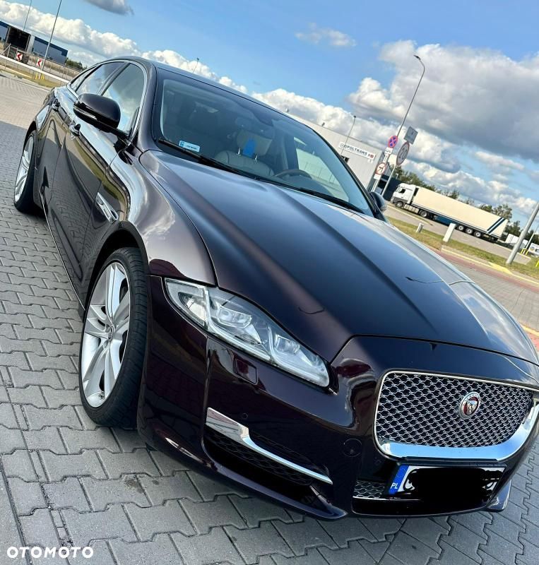 Jaguar XJ 3.0 T AWD Premium Luxury - 23