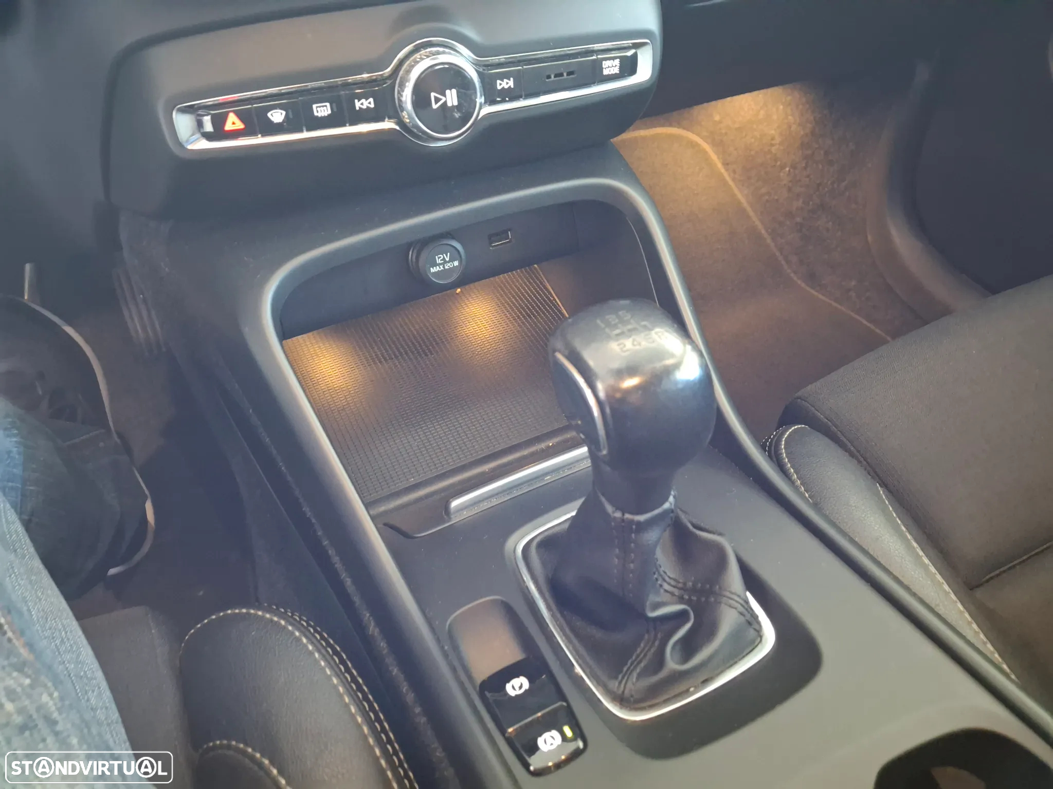 Volvo XC 40 2.0 D3 Momentum - 20