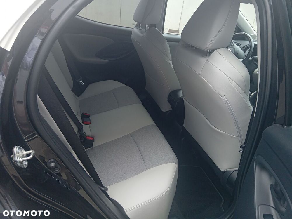 Toyota Yaris - 11