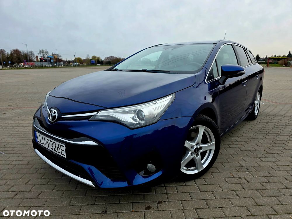 Toyota Avensis Touring Sports 1.8 Multidrive S Comfort - 1