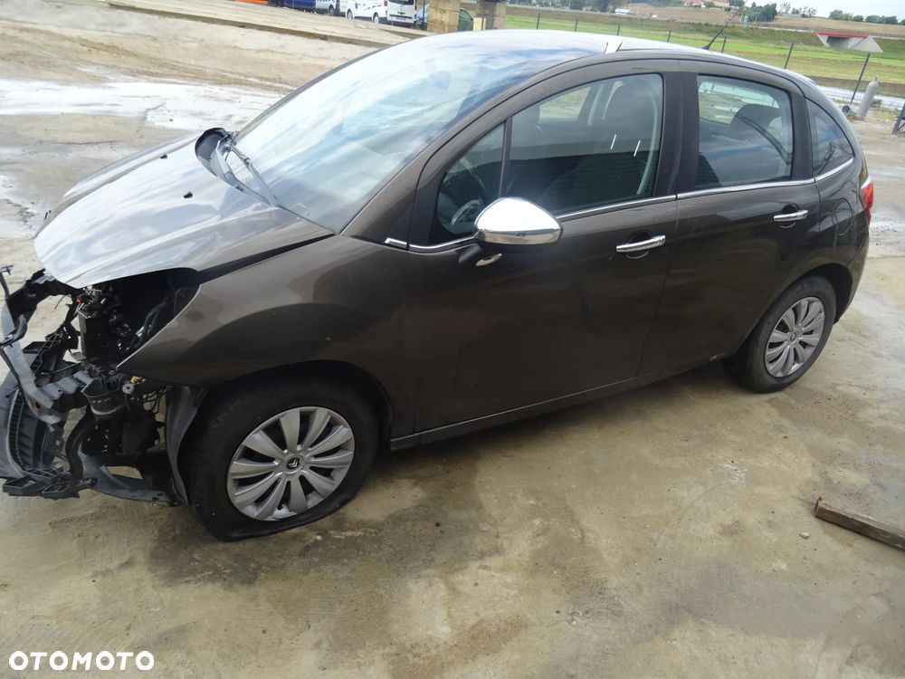 Citroen c3 2013 Lakier(KDK) na częśći zderzak drzwi klapa - 2