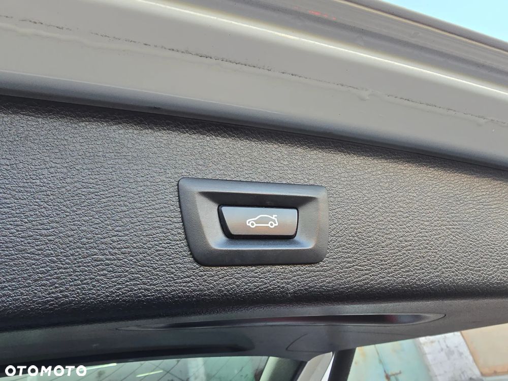 BMW X3 xDrive35d Sport - 38