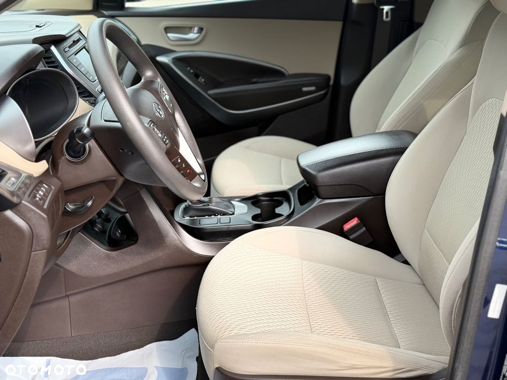 Hyundai Santa Fe 2.4 Sport Utility - 25
