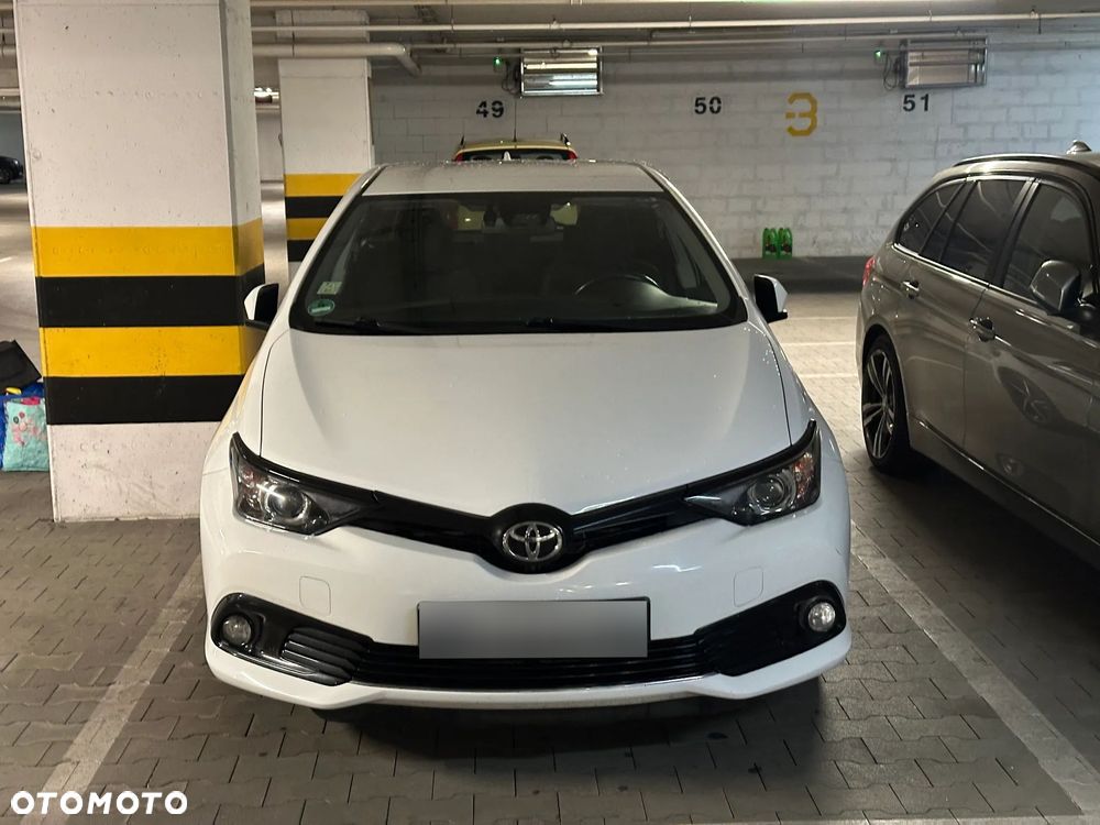 Toyota Auris 1.2 Turbo Team Deutschland - 3