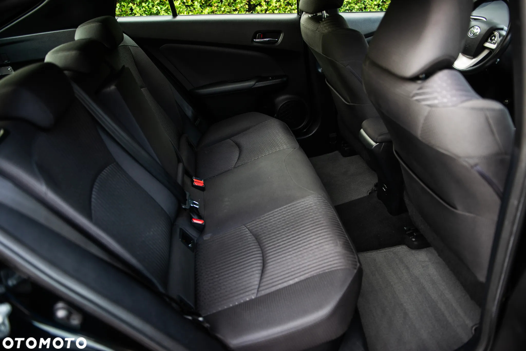 Toyota Prius 1.8 Hybrid Premium - 22