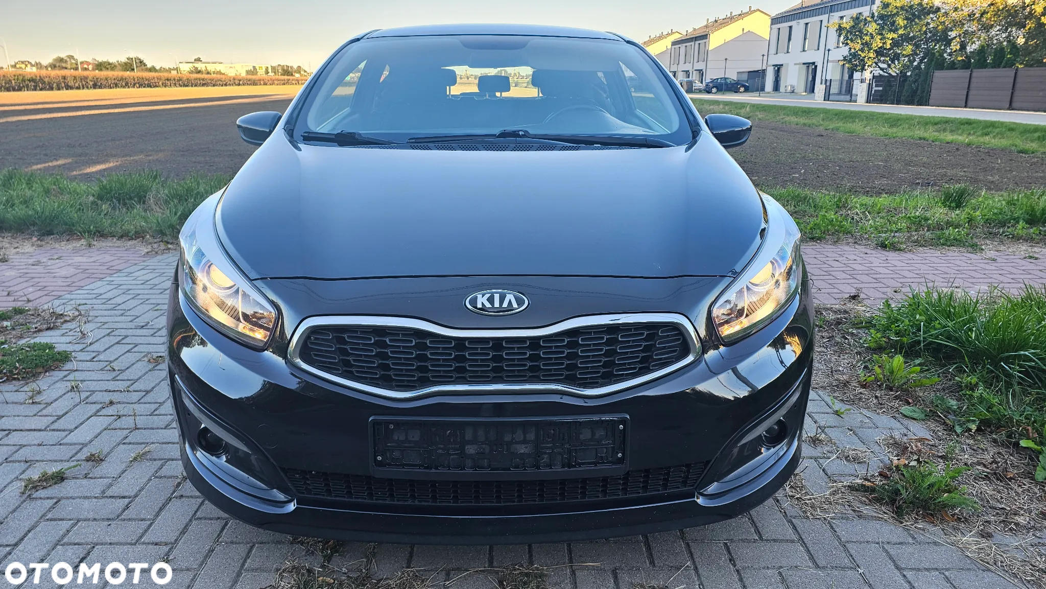 Kia Ceed 1.4 CVVT Dream-Team Edition - 3