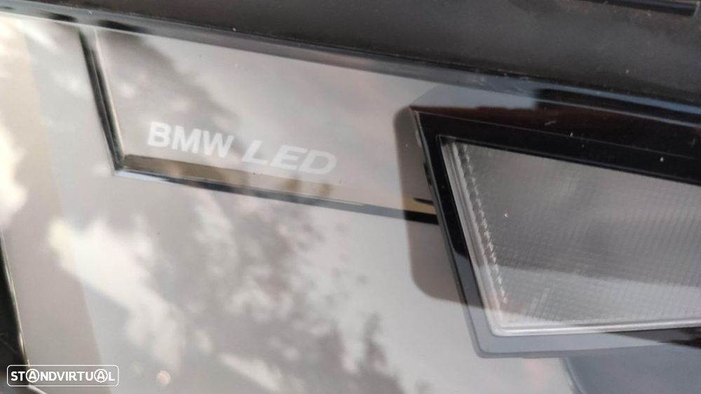 farol esquerdo full Led BMW iX - 5