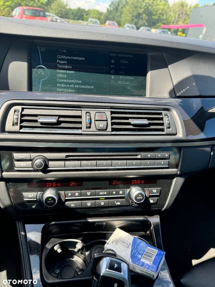 BMW Seria 5 525d - 23