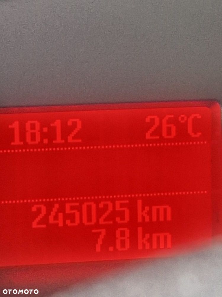 Ford C-MAX 1.8 Ambiente - 16