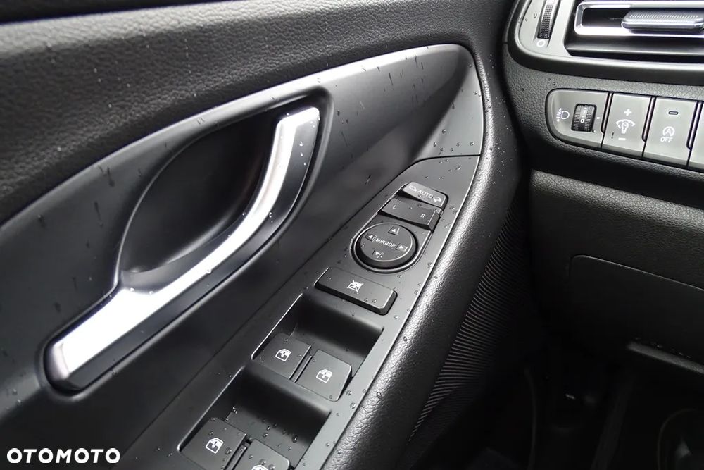 Hyundai i30 1.5 DPI Comfort - 19