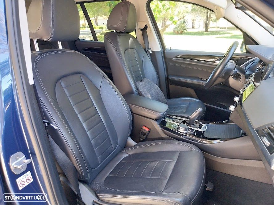 BMW X3 20 d xDrive Line Luxury - 11