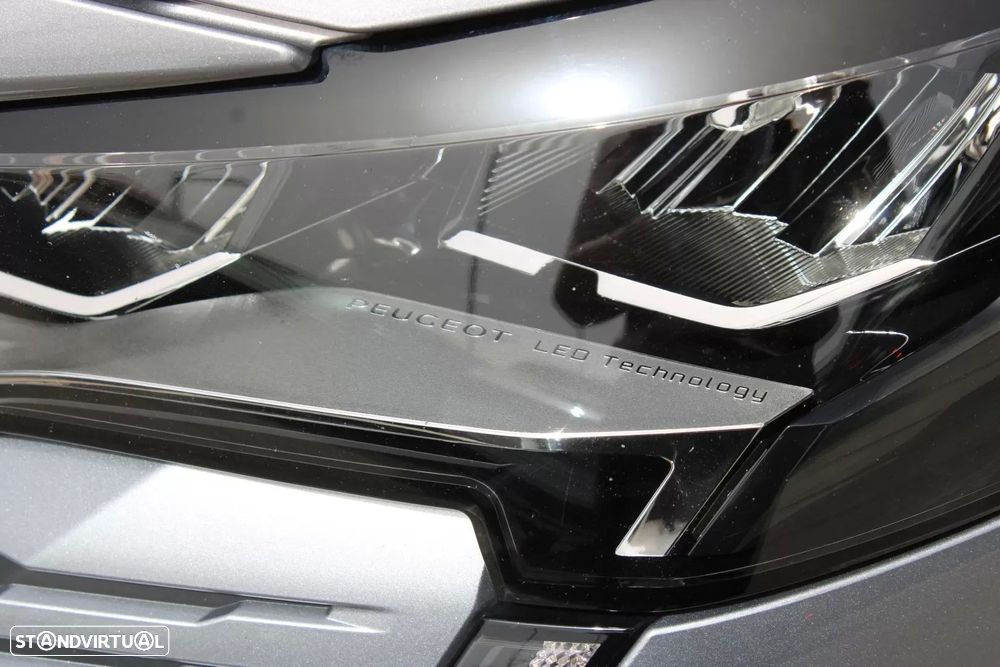 Peugeot 3008 1.5 BlueHDi Allure Pack EAT8 - 28