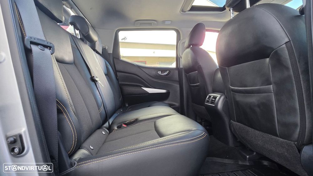 Nissan Navara 2.3 dCi CD 4WD N-Guard Auto - 30