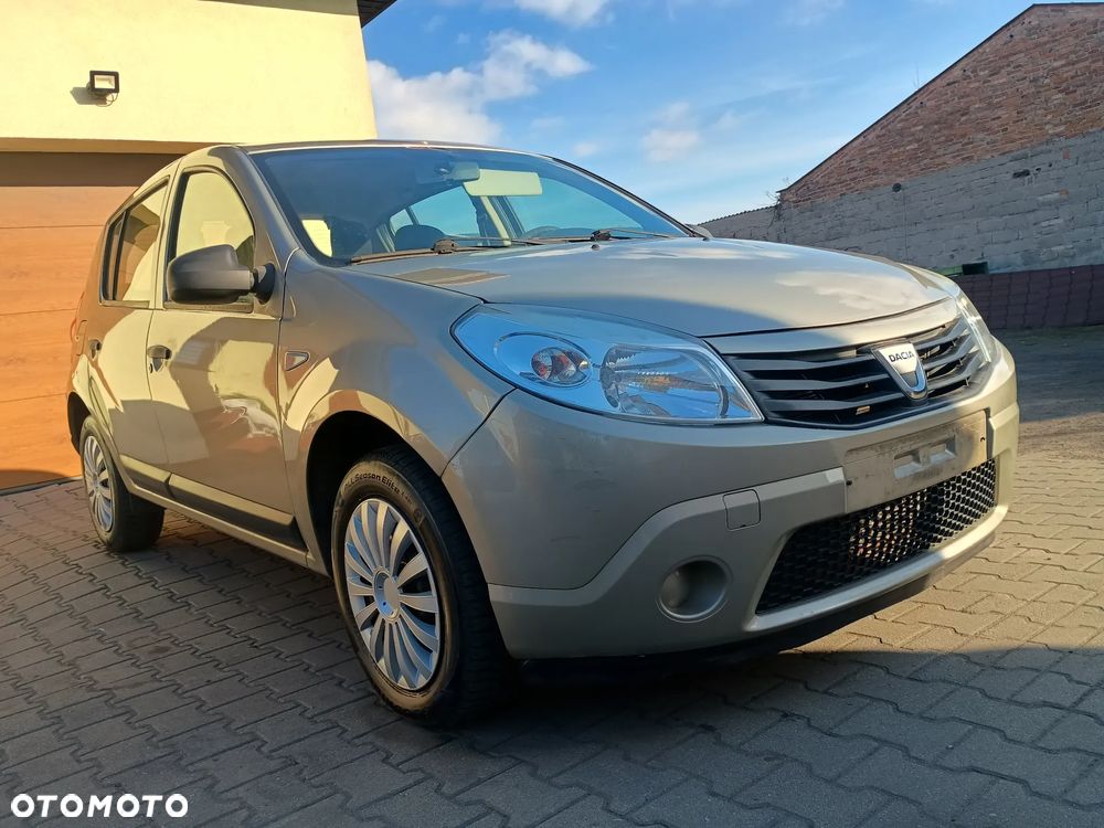 Dacia Sandero 1.2 16V - 10