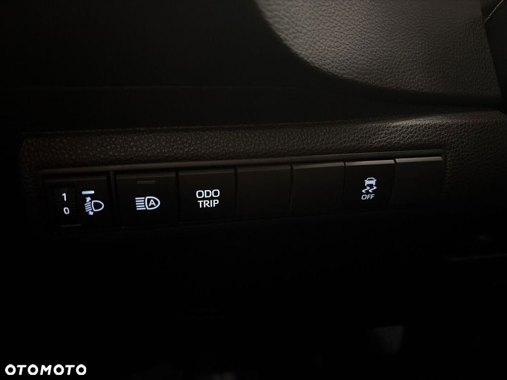 Toyota Corolla 1.8 Hybrid Comfort - 18