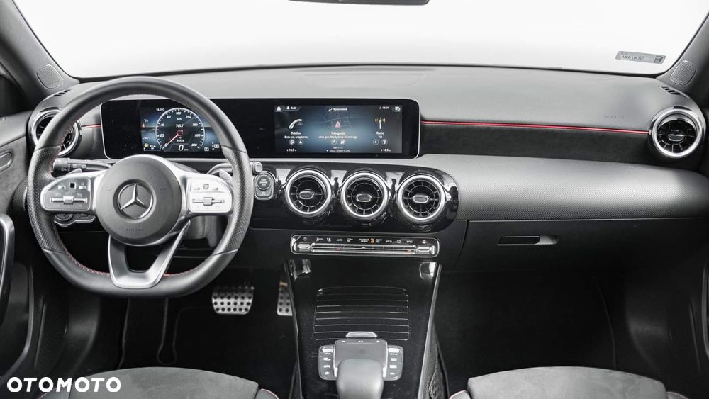 Mercedes-Benz Klasa A 200 AMG Line 7G-DCT - 5