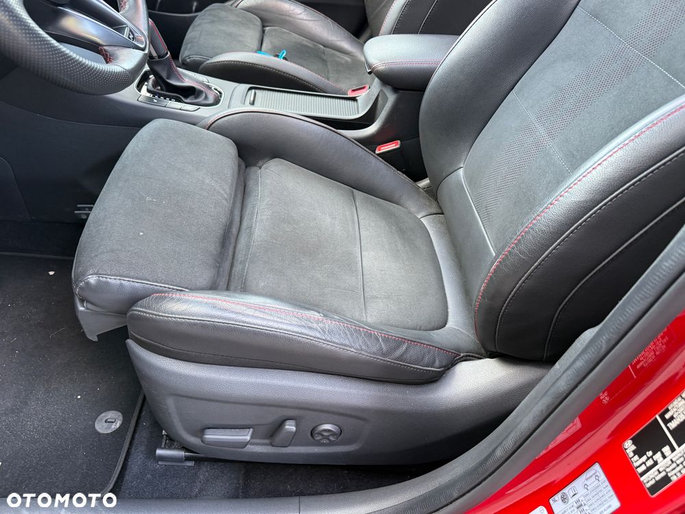 Hyundai i30 1.5 T-GDI 48V-Hybrid DCT N-Line - 25