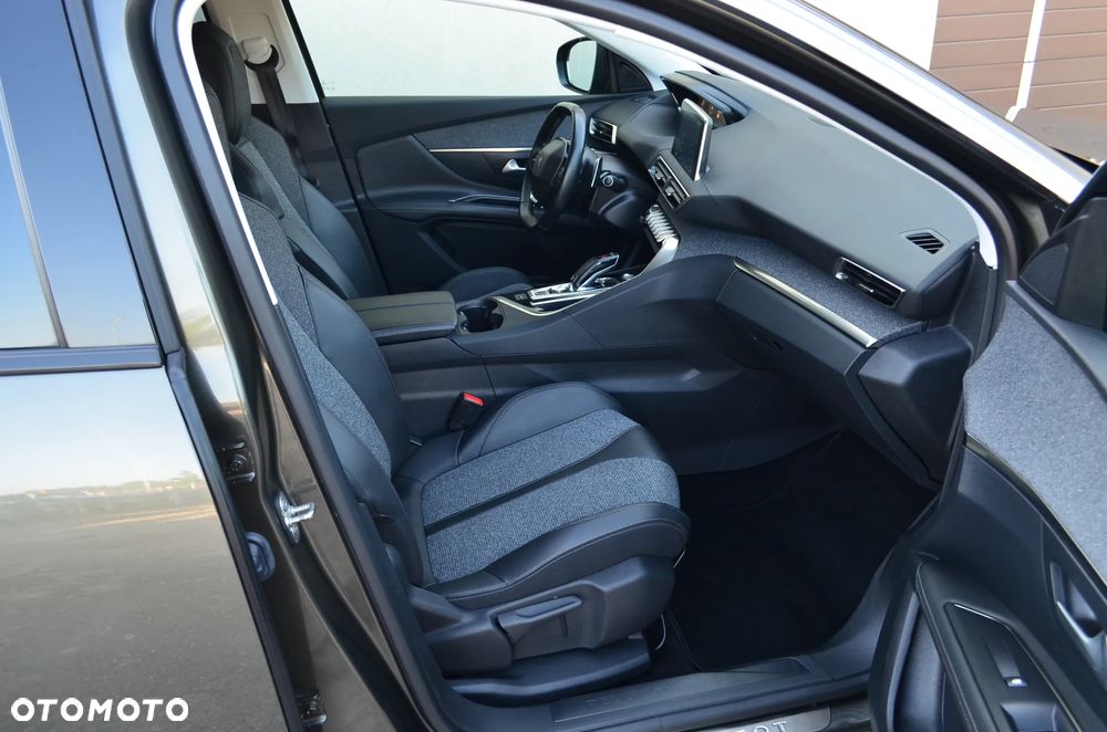 Peugeot 3008 BlueHDi 130 Stop & Start EAT8 Allure - 13
