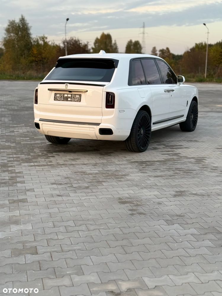 Rolls-Royce Cullinan - 7