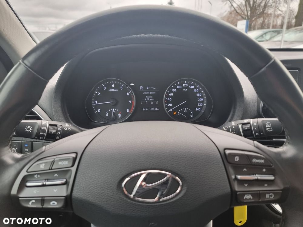 Hyundai i30 1.5 DPI Classic + - 26