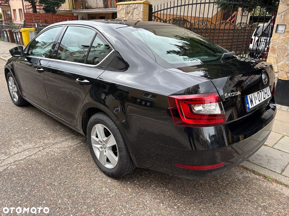 Skoda Octavia 2.0 TDI Ambition DSG - 3