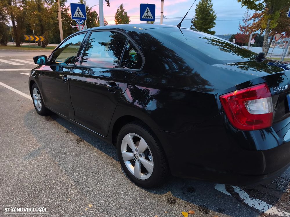 Skoda Rapid - 4